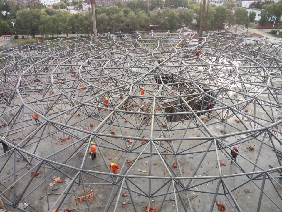 铁力全民健身中心网架